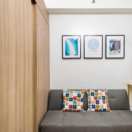 Shore 2 Residences 1Br Deluxe Room In Moa Complex Manila Esterno foto