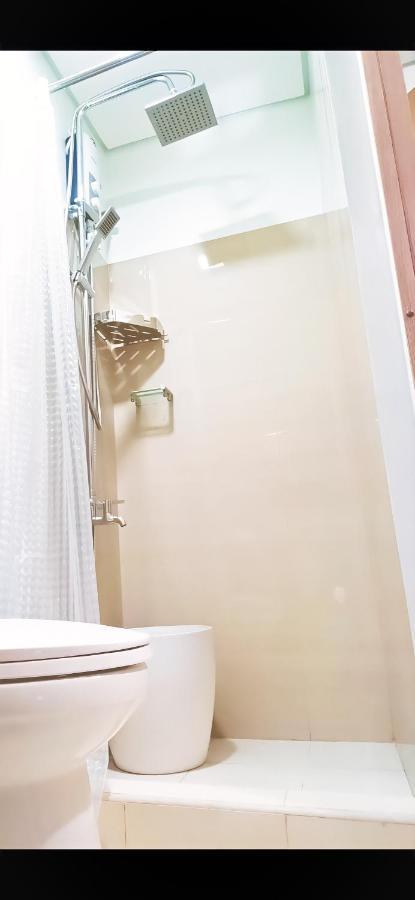 Shore 2 Residences 1Br Deluxe Room In Moa Complex Manila Esterno foto