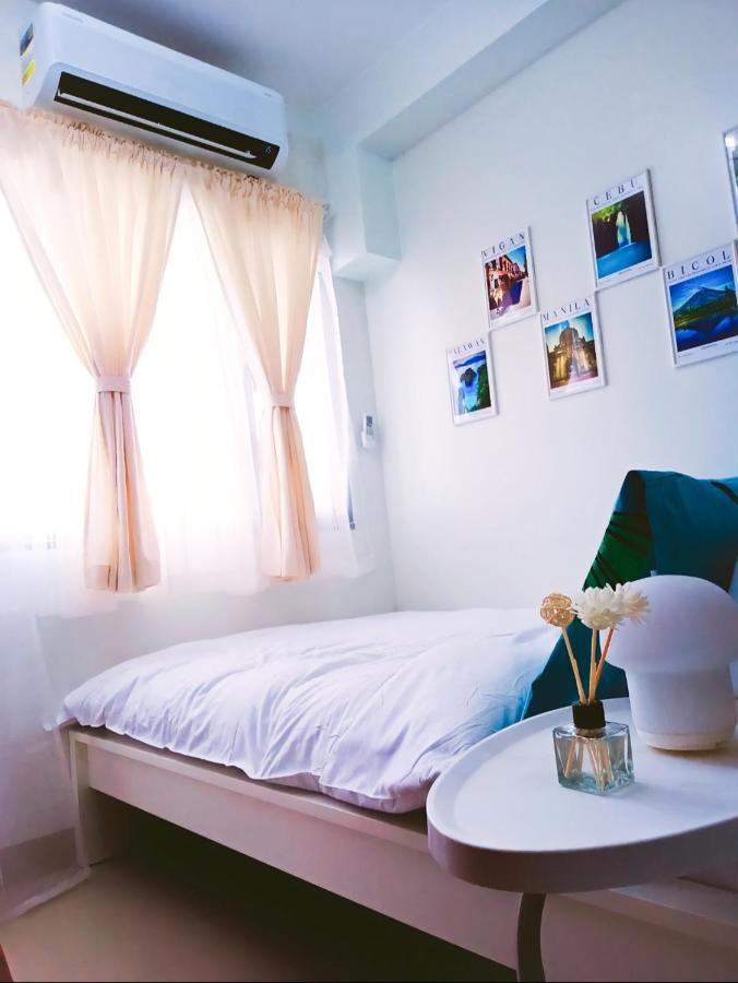 Shore 2 Residences 1Br Deluxe Room In Moa Complex Manila Esterno foto