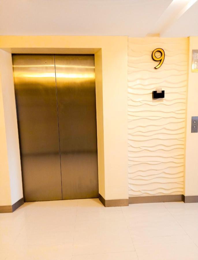 Shore 2 Residences 1Br Deluxe Room In Moa Complex Manila Esterno foto