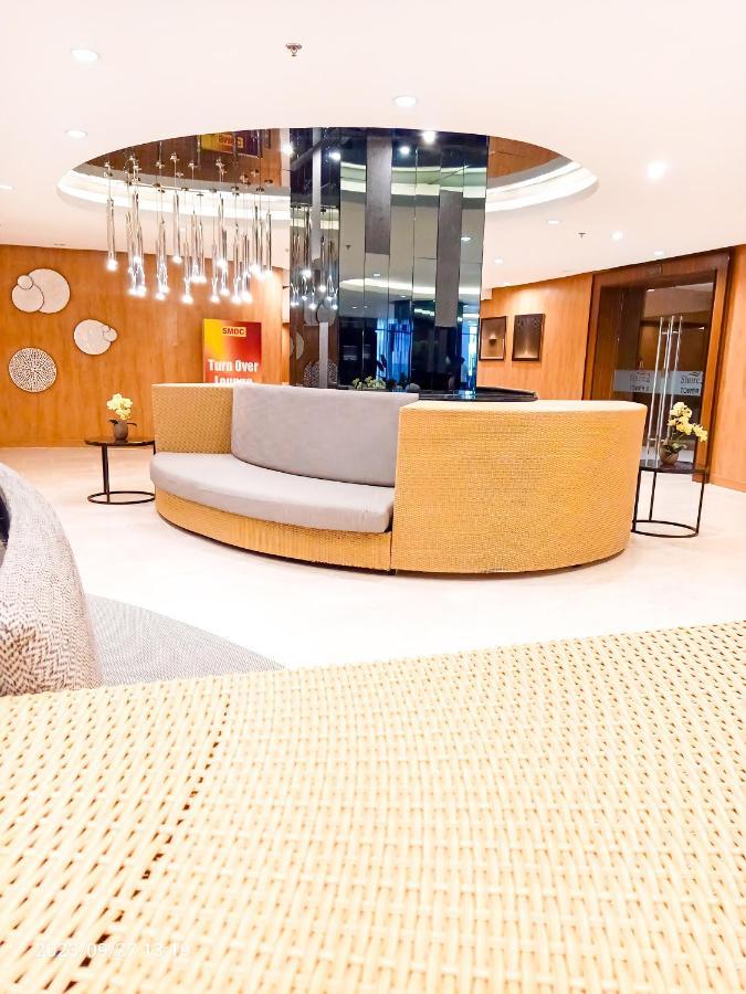 Shore 2 Residences 1Br Deluxe Room In Moa Complex Manila Esterno foto
