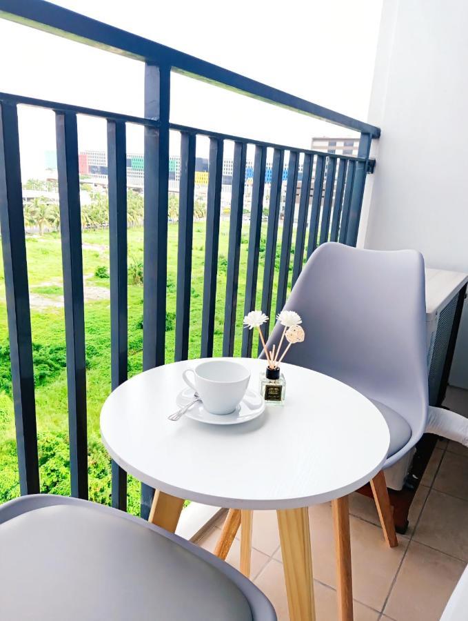 Shore 2 Residences 1Br Deluxe Room In Moa Complex Manila Esterno foto