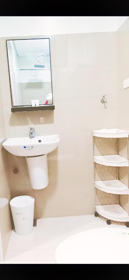 Shore 2 Residences 1Br Deluxe Room In Moa Complex Manila Esterno foto