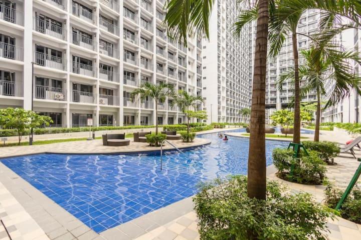 Shore 2 Residences 1Br Deluxe Room In Moa Complex Manila Esterno foto
