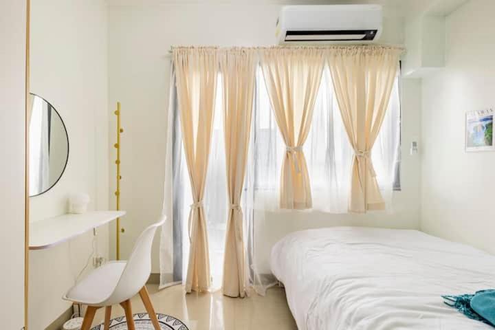 Shore 2 Residences 1Br Deluxe Room In Moa Complex Manila Esterno foto