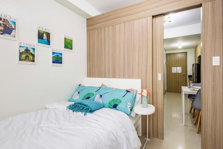 Shore 2 Residences 1Br Deluxe Room In Moa Complex Manila Esterno foto