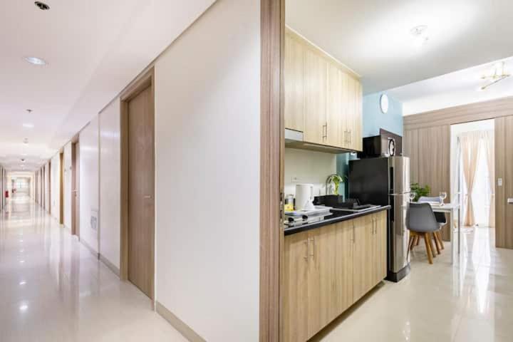 Shore 2 Residences 1Br Deluxe Room In Moa Complex Manila Esterno foto